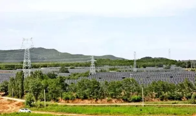 中國十三省最大光伏電站在這里！欽州康熙嶺的光伏電站能排上號了嗎？