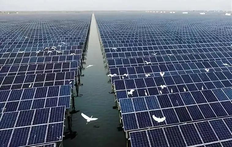 中國十三省最大光伏電站在這里！欽州康熙嶺的光伏電站能排上號了嗎？